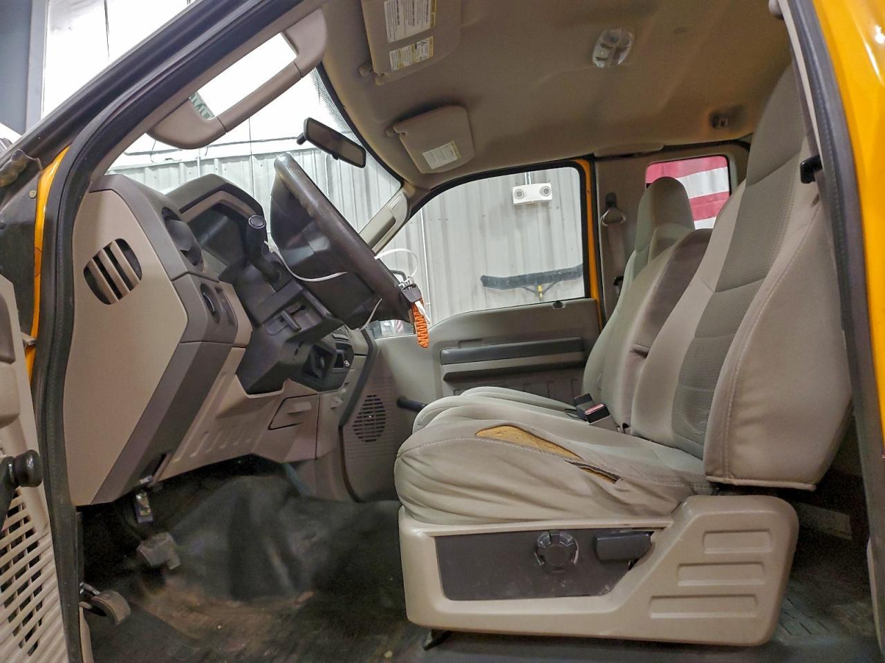 2008 Ford F250 - Image 7