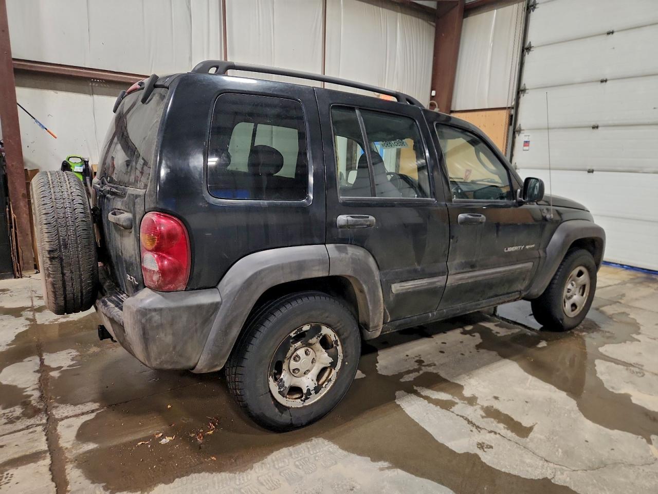 2003 Jeep Liberty Sport - Image 3