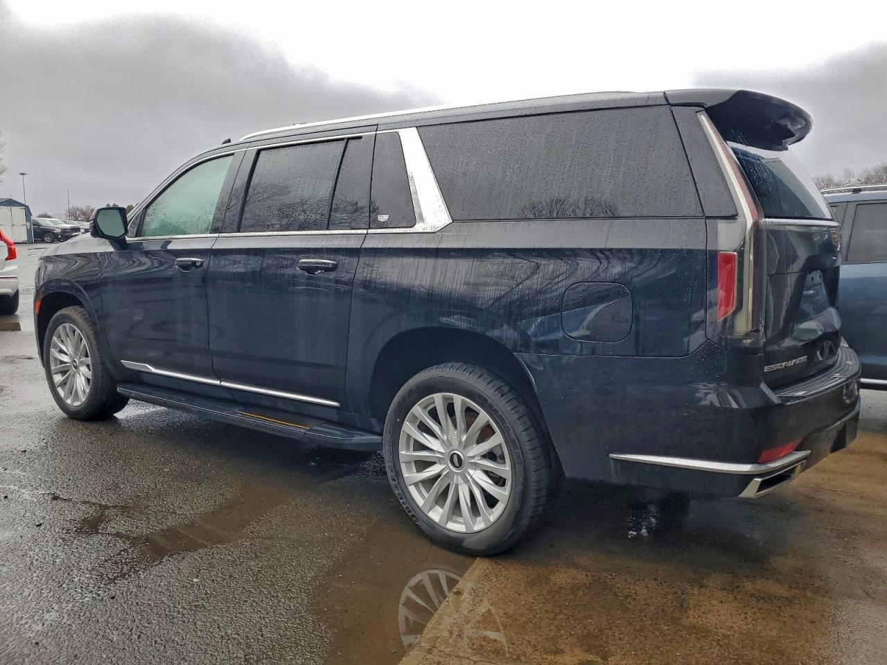 2022 Cadillac Escalade Esv Luxury - Фото 2