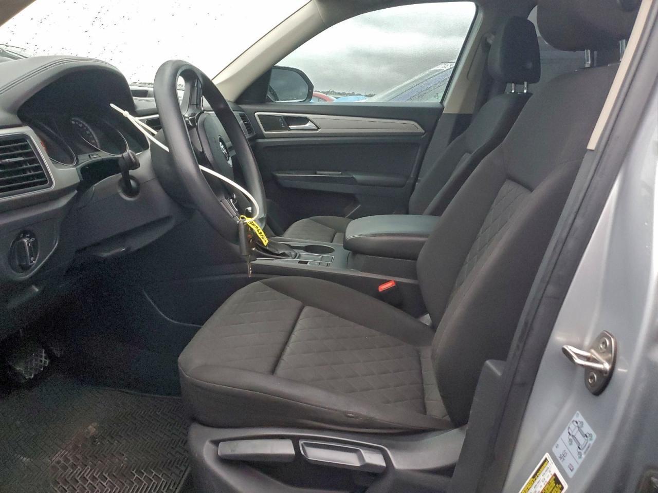 2018 Volkswagen Atlas S - Image 7