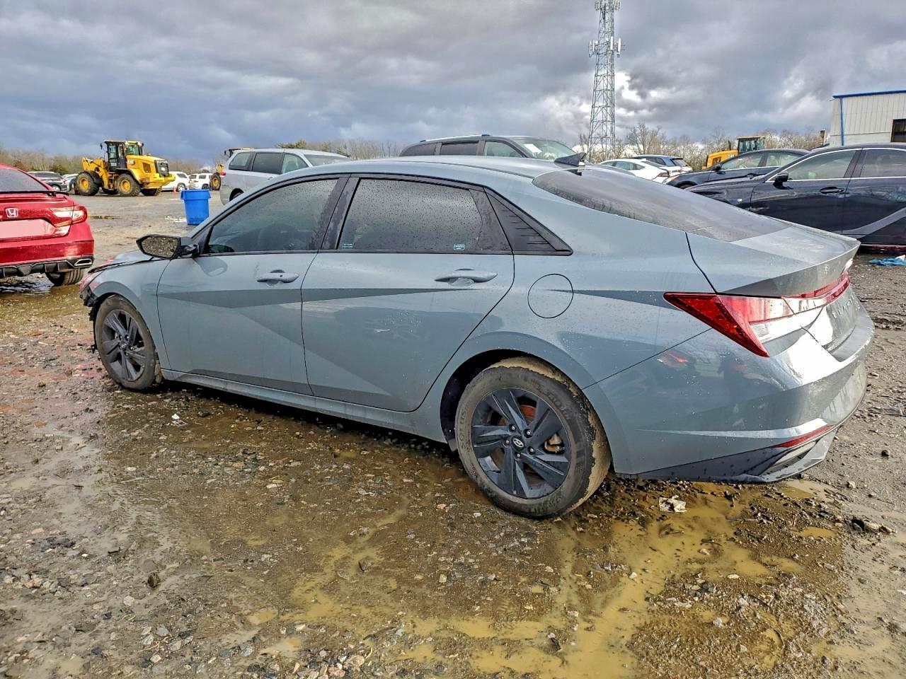 2022 Hyundai Elantra Sel - Image 2