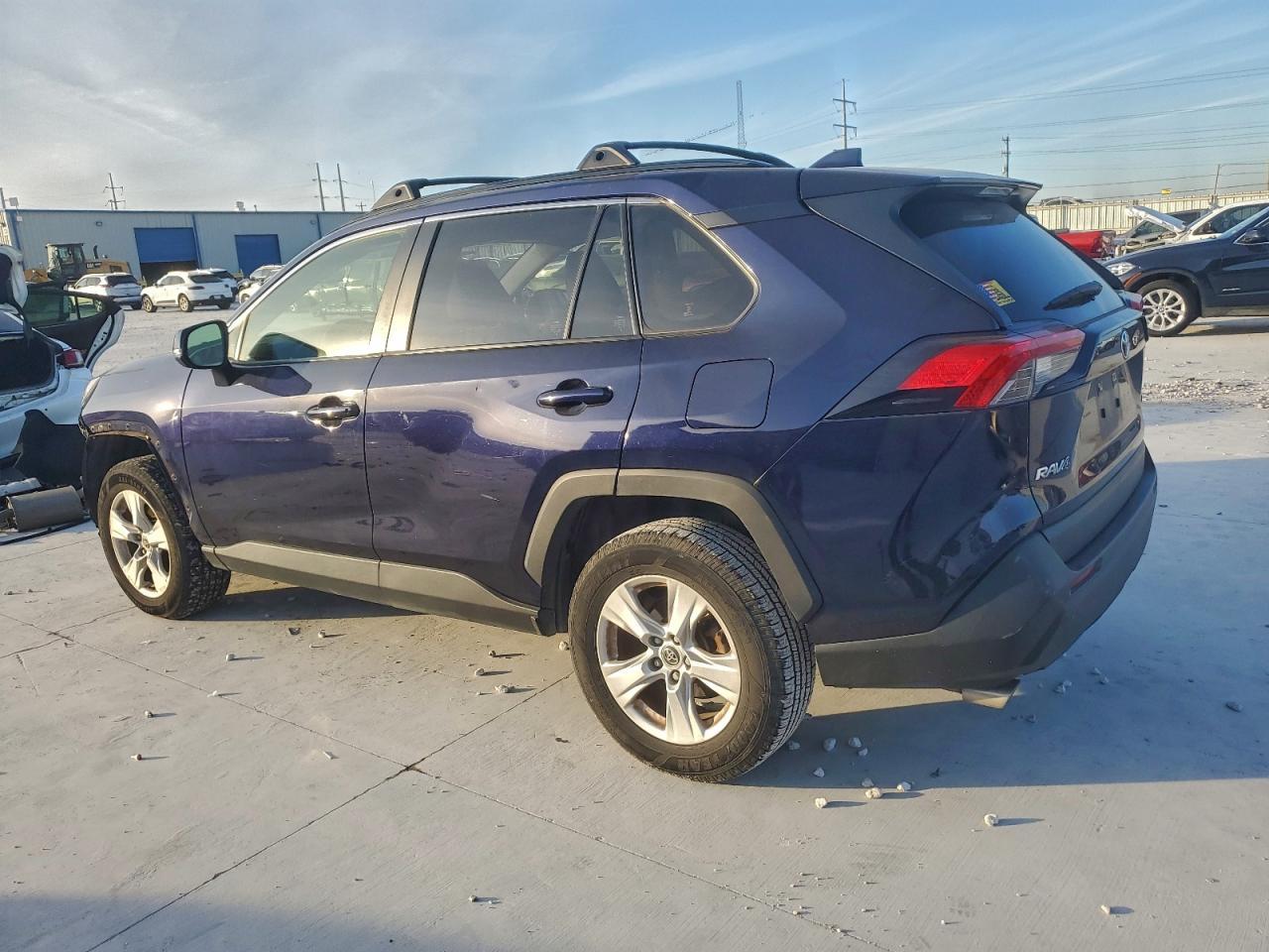 2019 Toyota Rav4 Xle - Фото 2