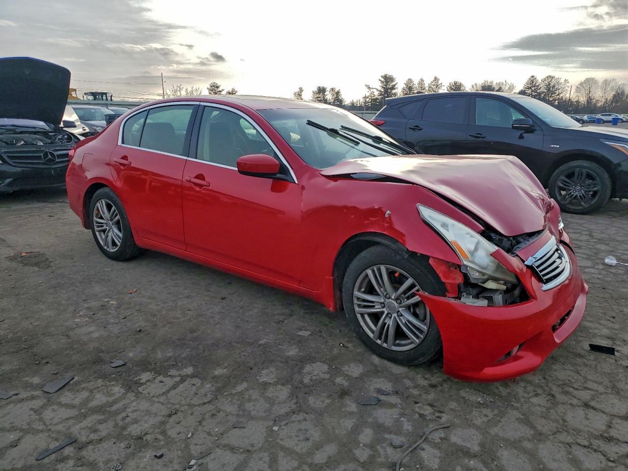 2013 Infiniti G37 Base - Фото 4