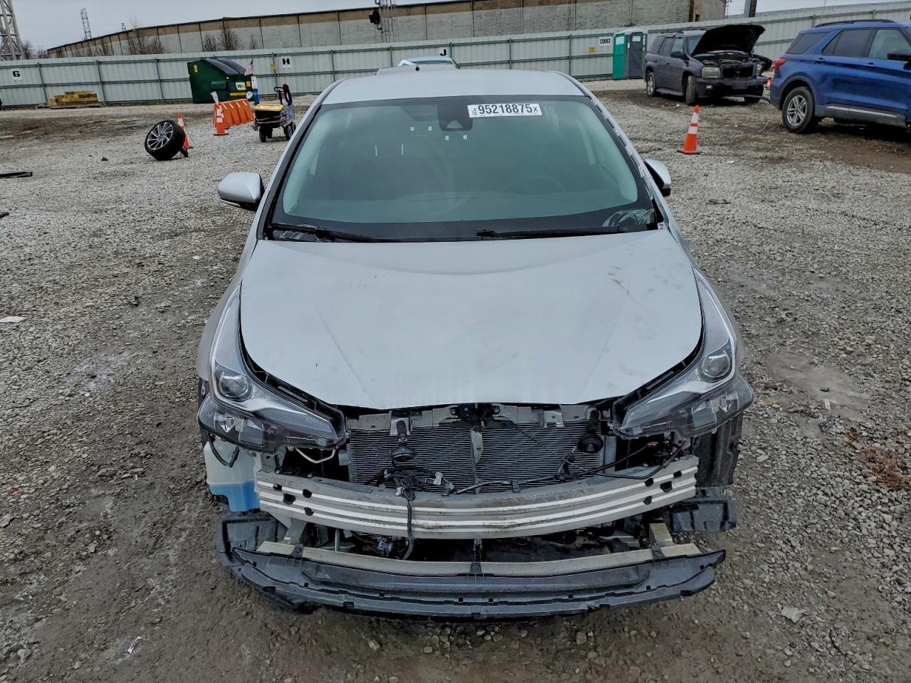 2022 Toyota Prius Le - Image 5