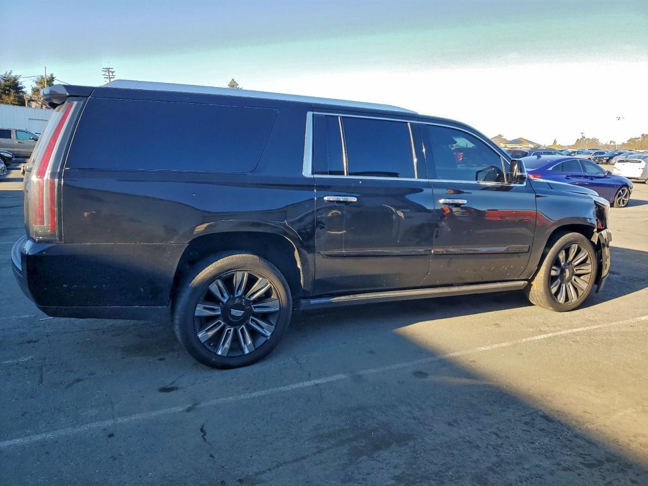 2017 Cadillac Escalade Esv Platinum - Фото 3