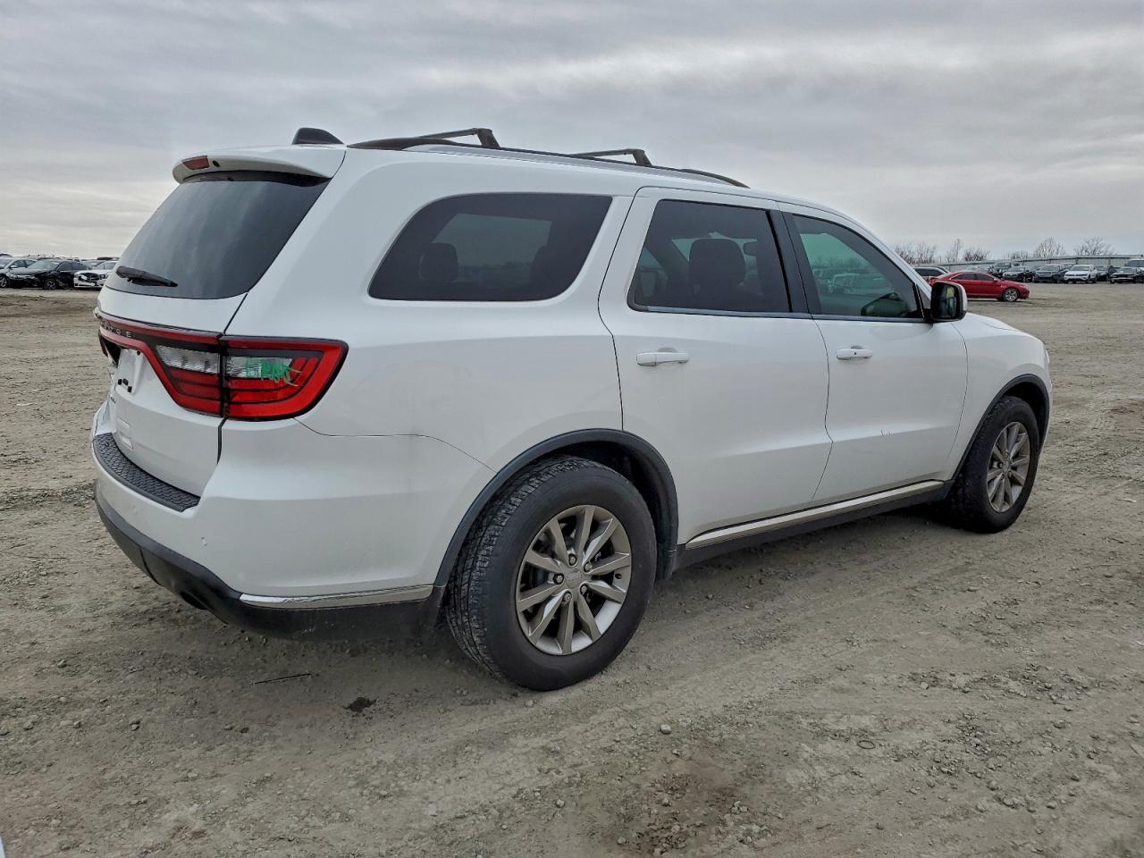 2017 Dodge Durango Sxt - Image 3