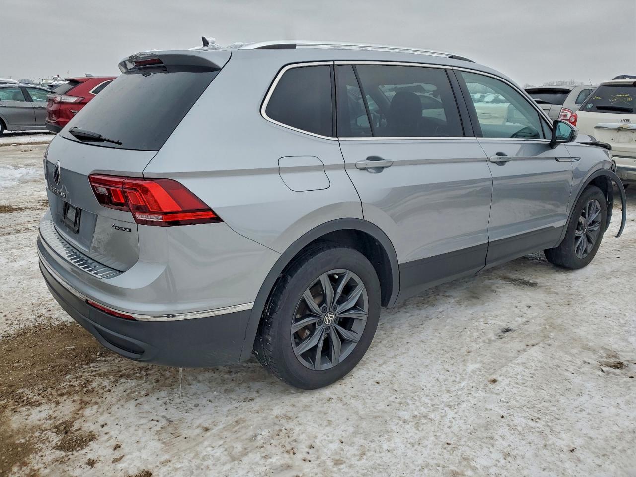 2022 Volkswagen Tiguan Se - Фото 3
