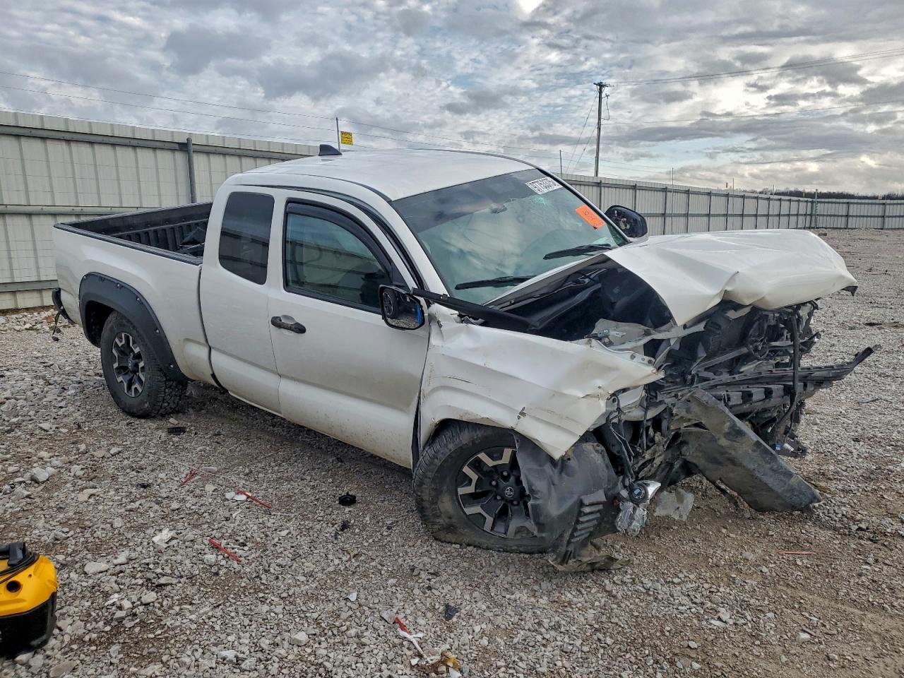 2021 Toyota Tacoma Access Cab - Фото 4