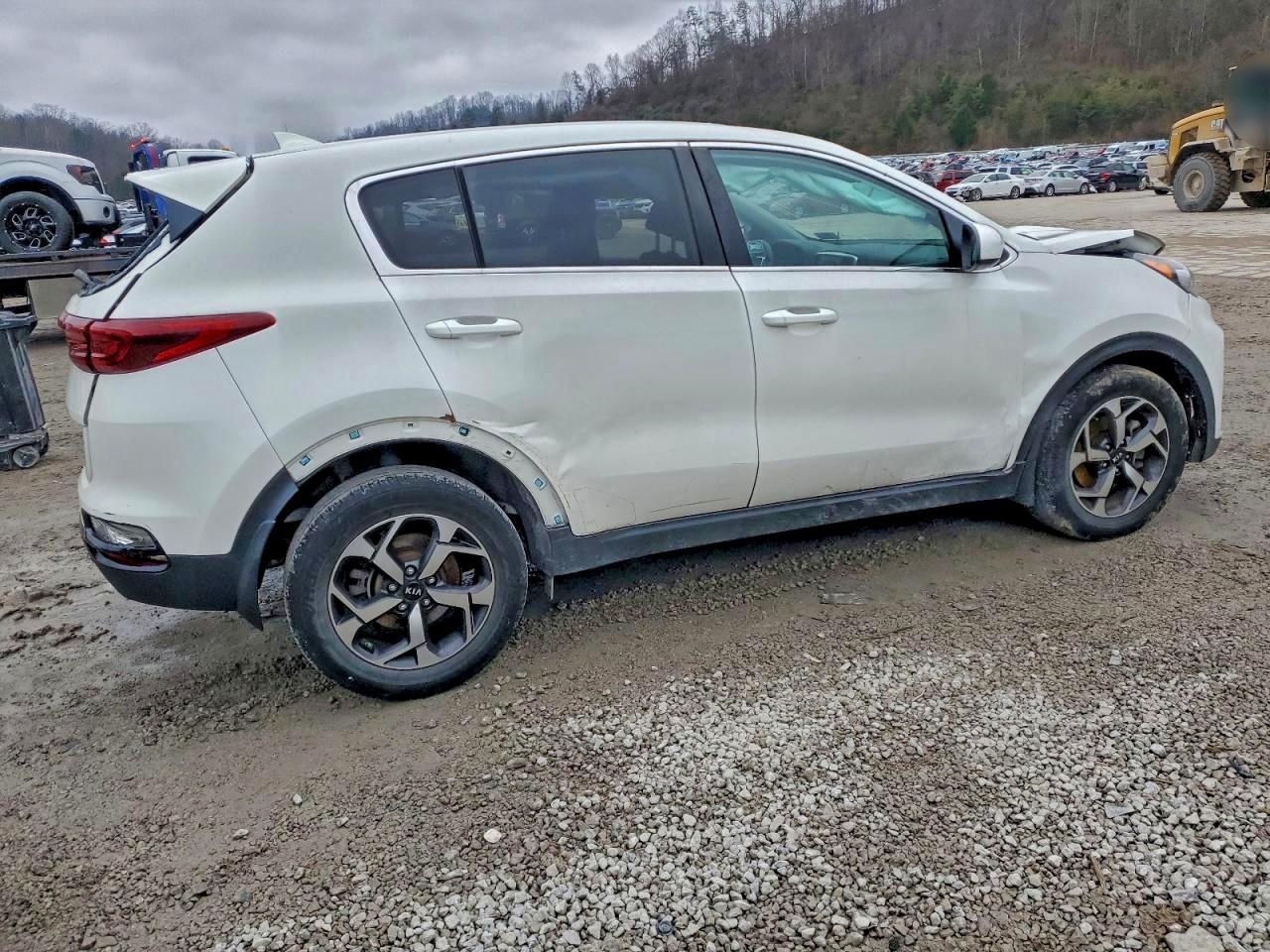 2020 Kia Sportage Lx - Фото 3