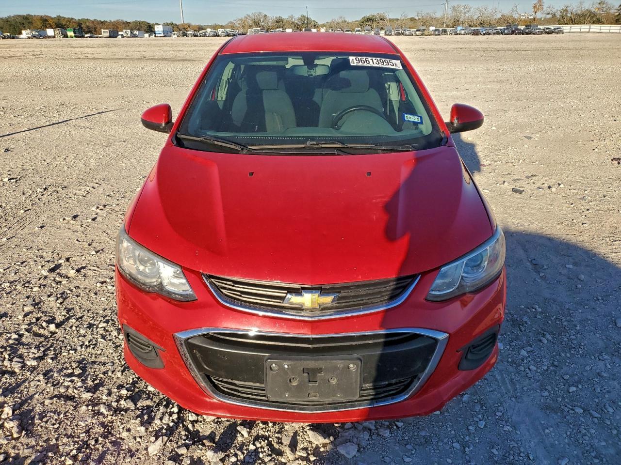 2017 Chevrolet Sonic Lt - Фото 5
