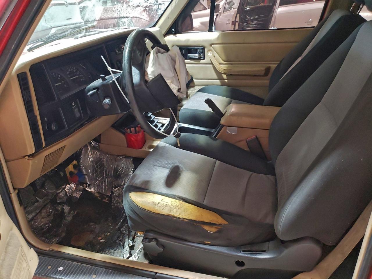 1995 Jeep Cherokee Sport - Фото 7