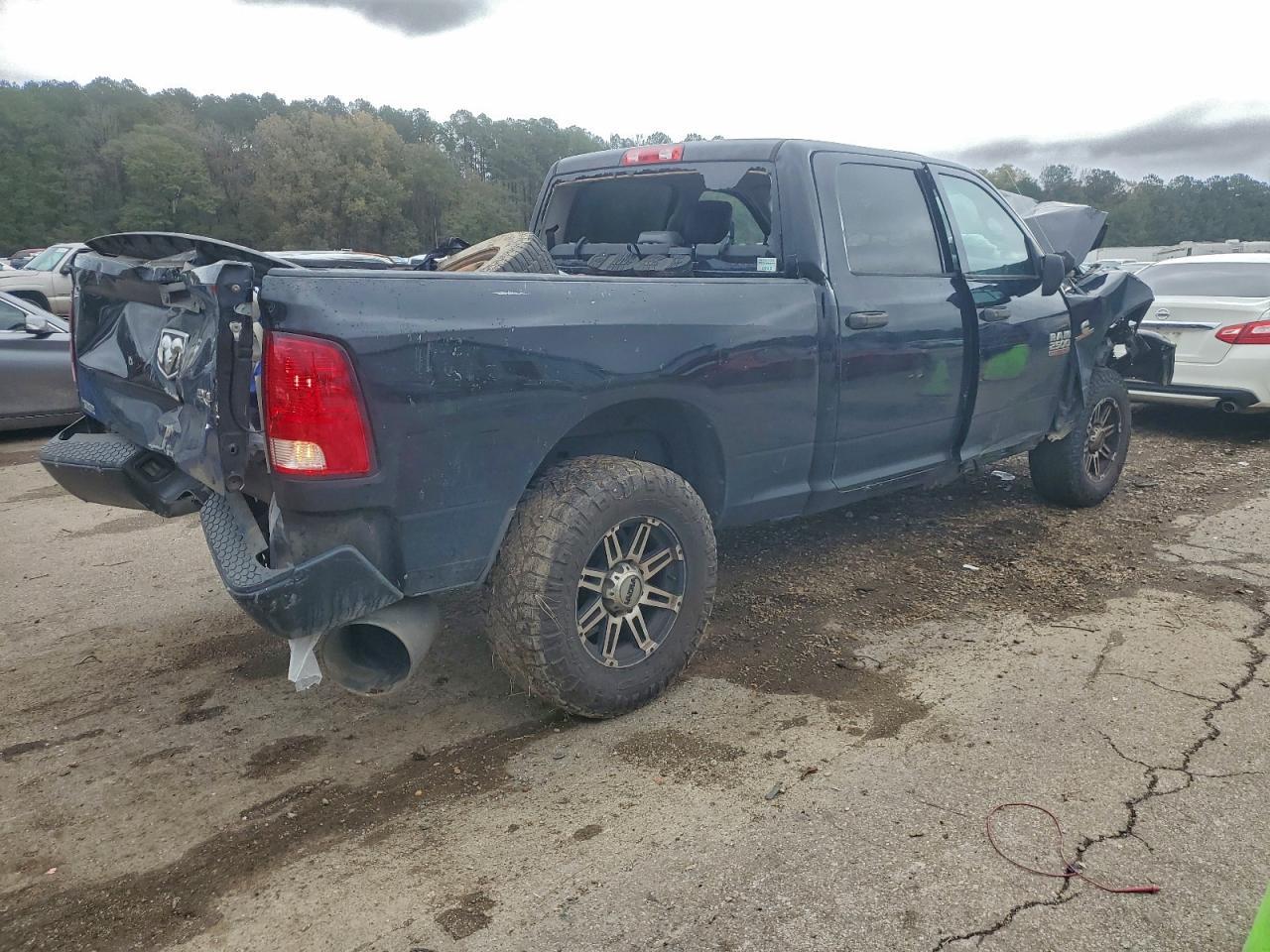 2018 Ram 2500 St - Image 3