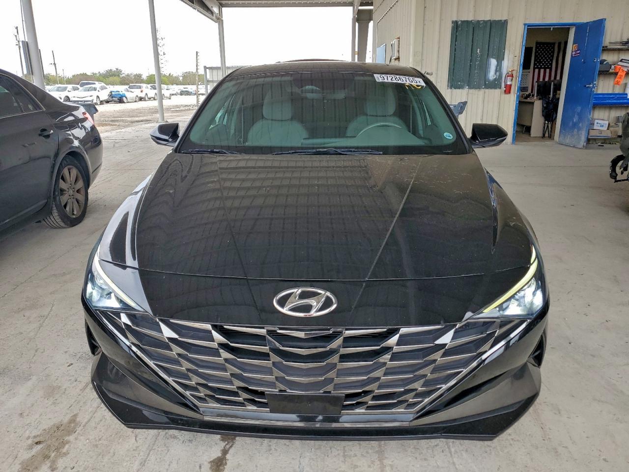2022 Hyundai Elantra Sel - Image 5