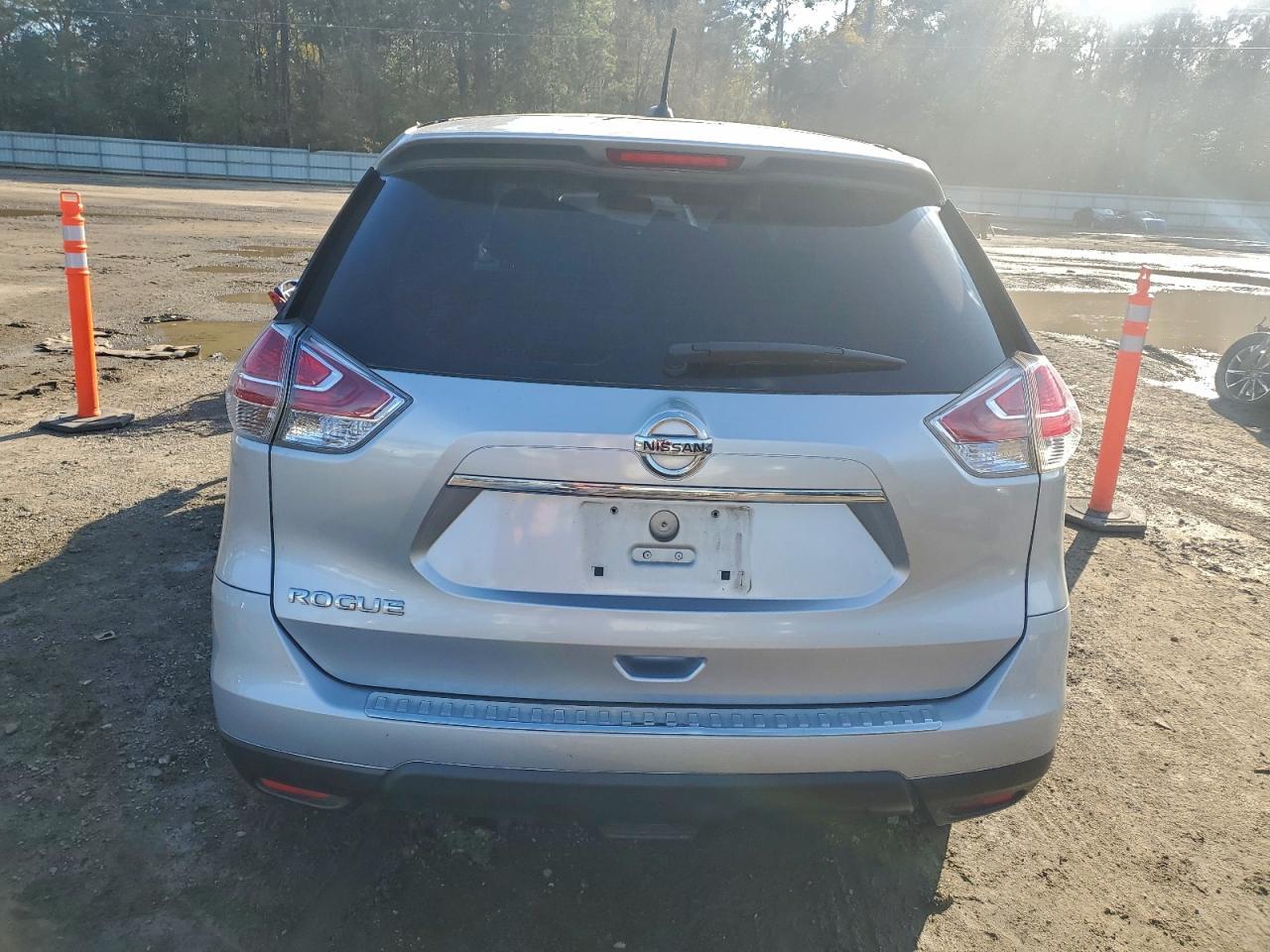 2016 Nissan Rogue S - Фото 6