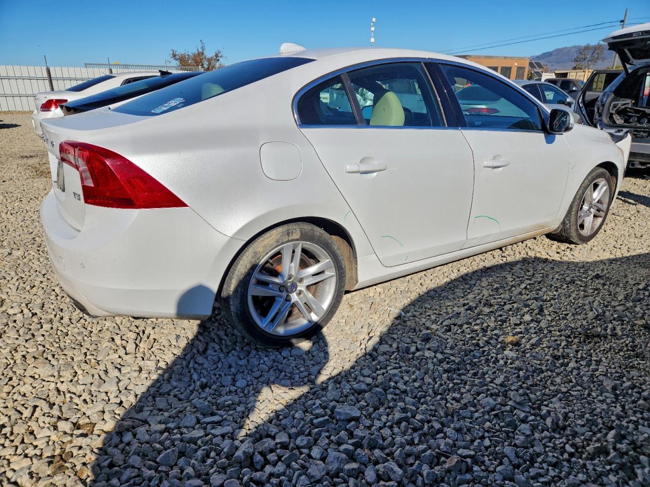 2015 Volvo S60 Premier - Image 3