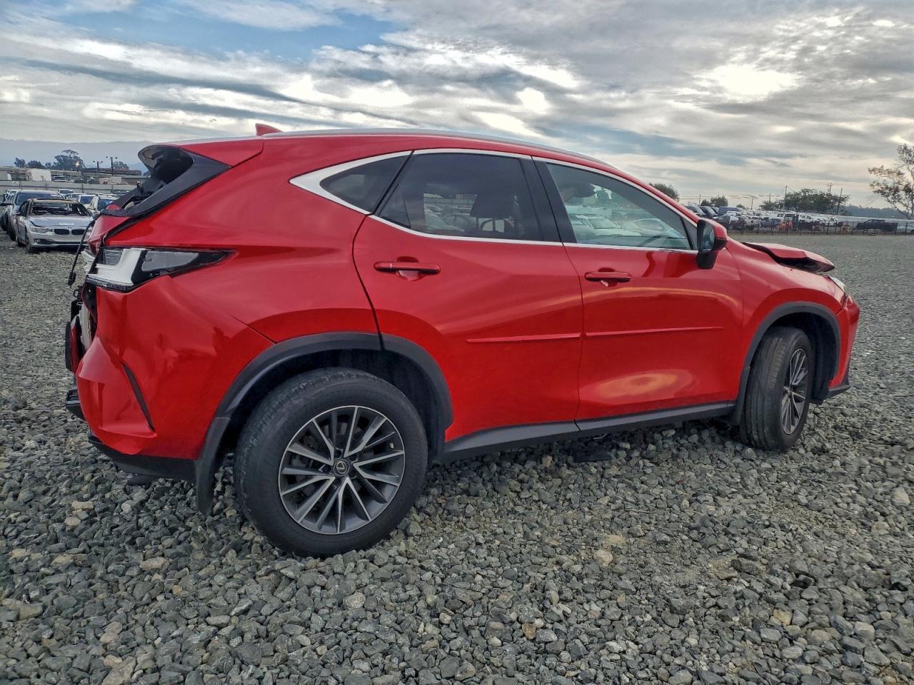 2022 Lexus Nx 350H - Image 3