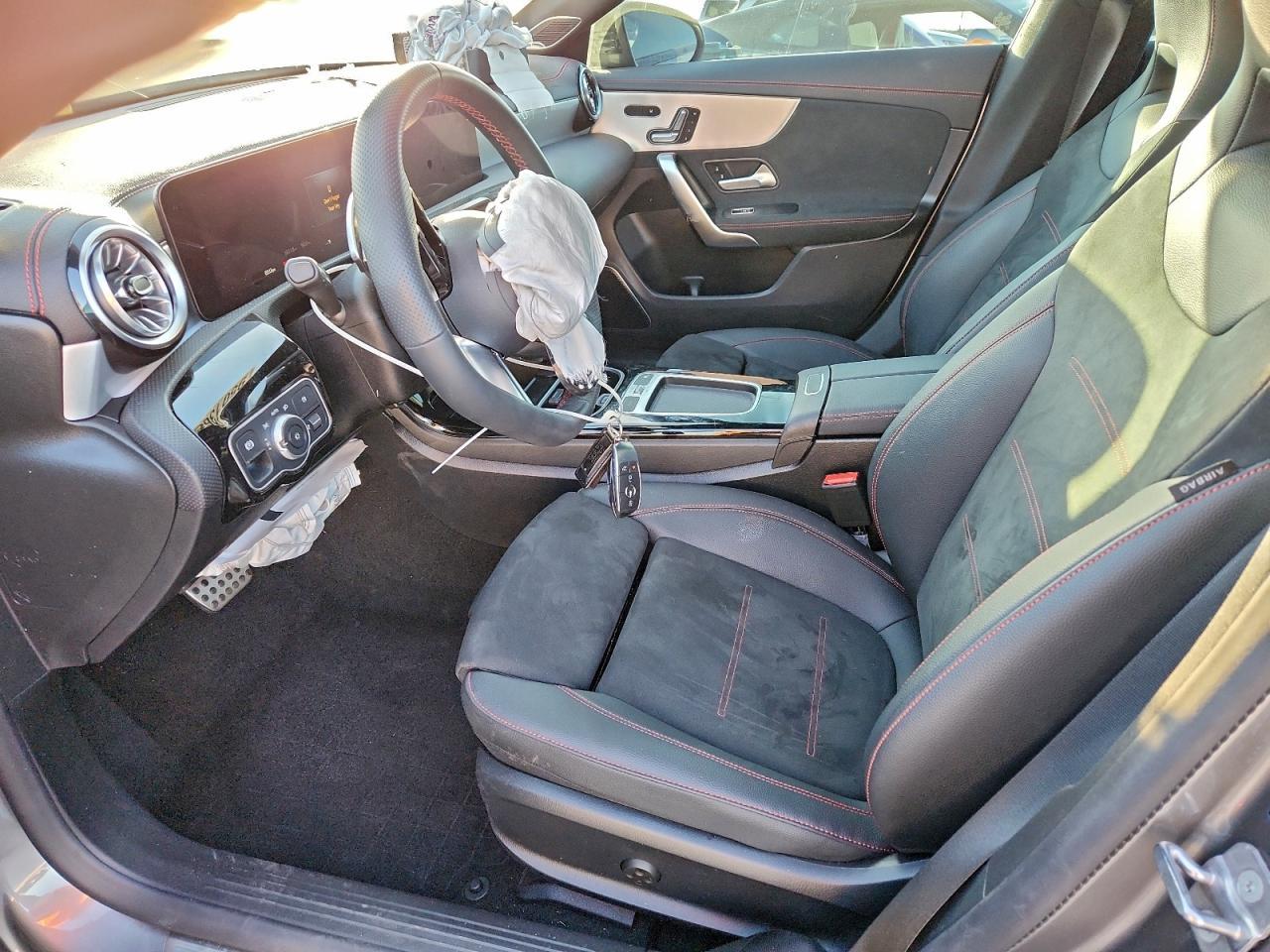 2025 Mercedes-Benz Cla 250 - Фото 7