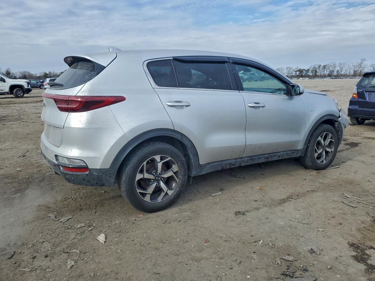2020 Kia Sportage Lx - Image 3