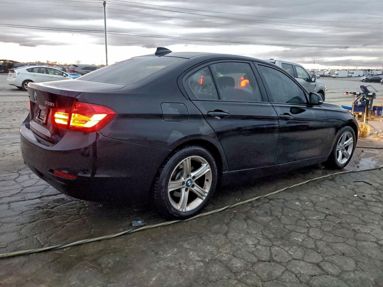 2014 BMW 328 Xi - Фото 3