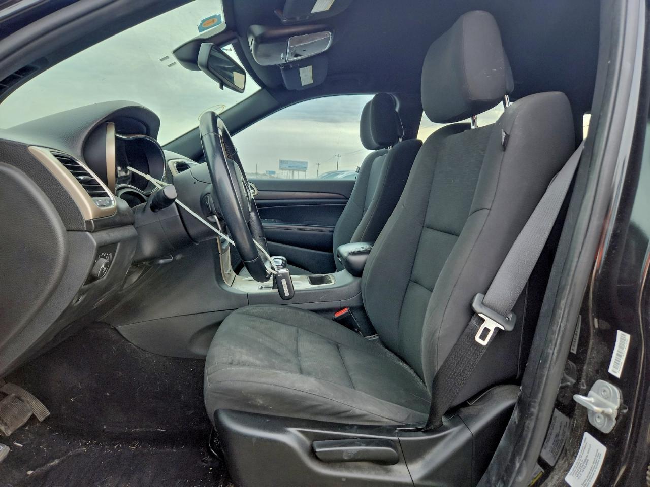 2014 Jeep Grand Cherokee Laredo - Image 7