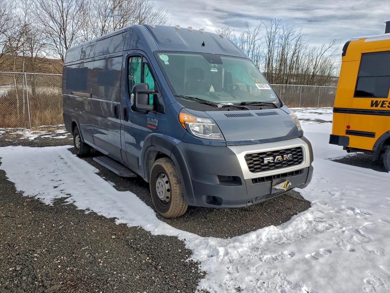 2021 Ram Promaster 3500 Delivery Van - Фото 4