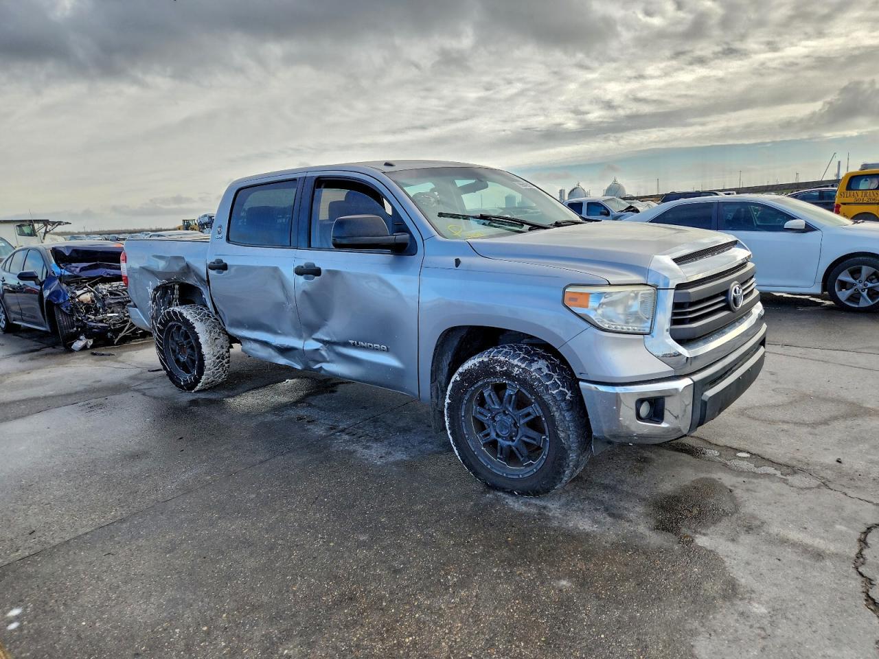 2015 Toyota Tundra Crewmax Sr5 - Image 4