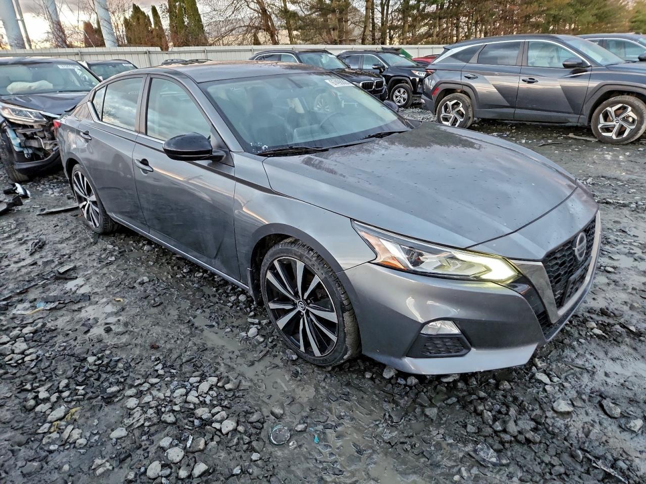 2019 Nissan Altima Sr - Фото 4