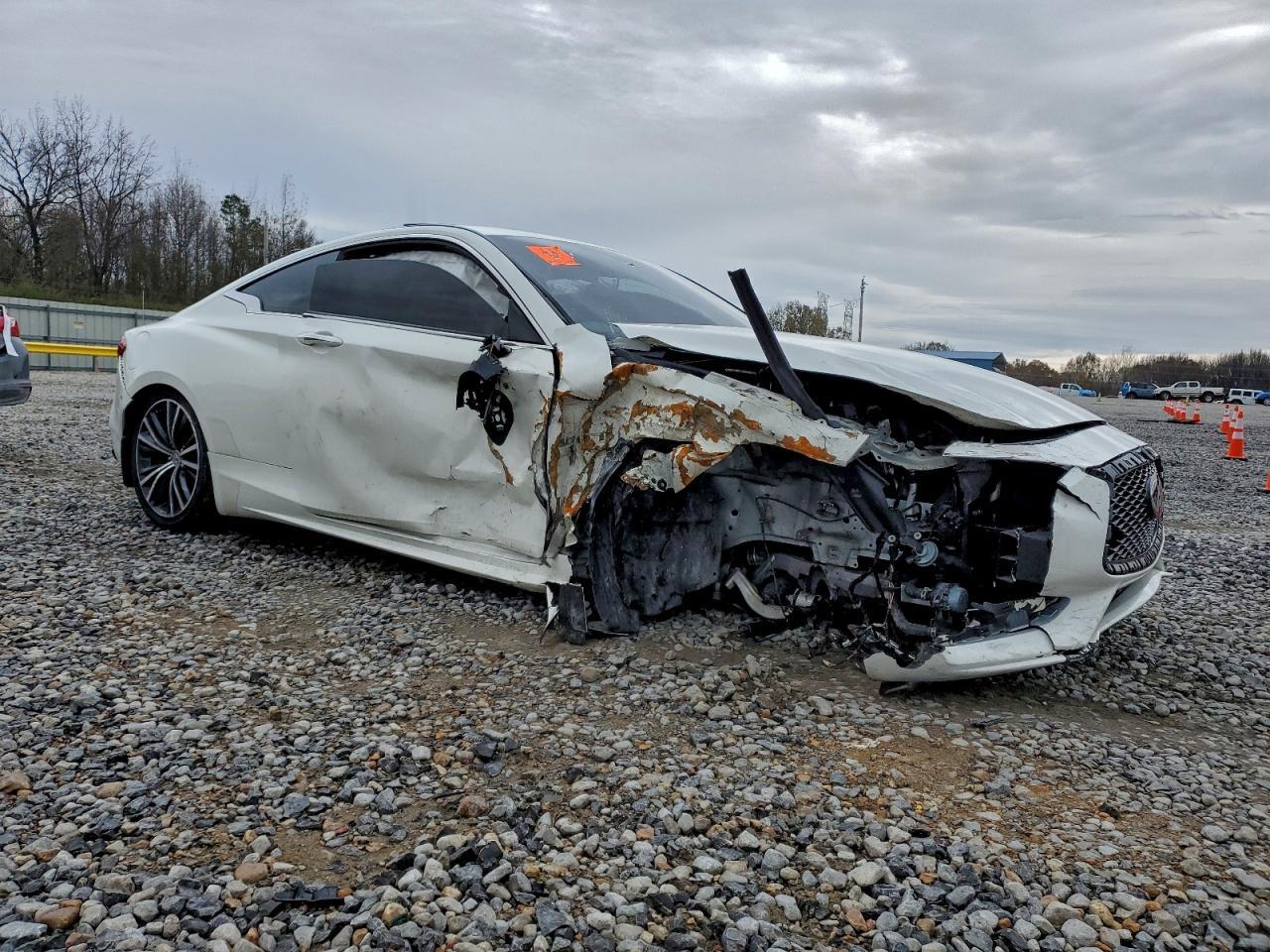 2019 Infiniti Q60 Pure - Image 4