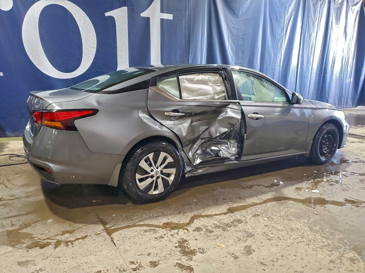 2023 Nissan Altima S - Image 3
