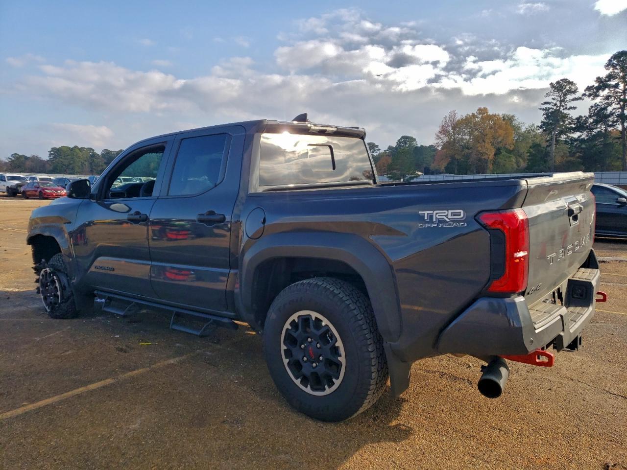 2024 Toyota Tacoma Double Cab - Фото 2