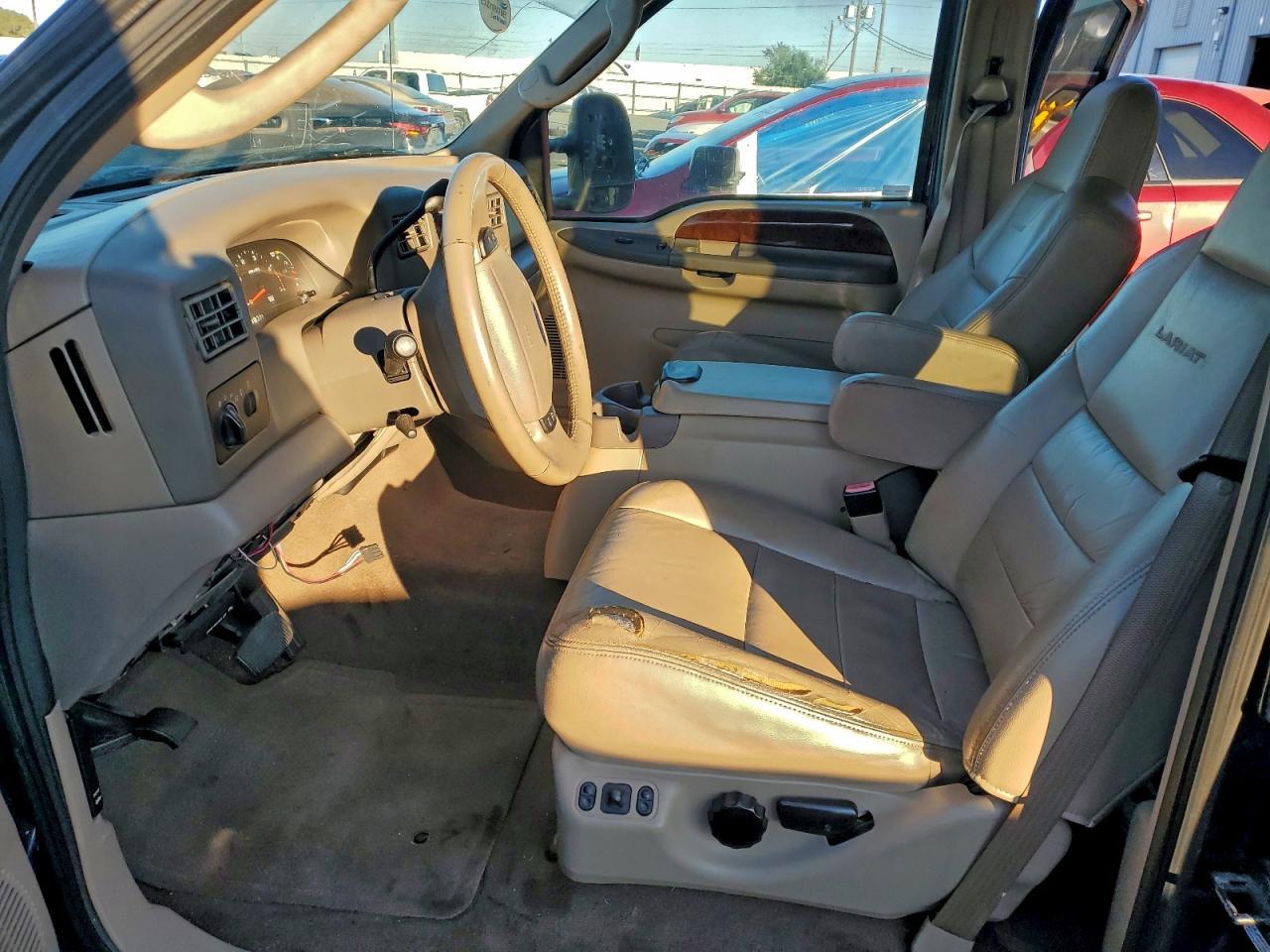 2004 Ford F250 Super Duty - Image 7