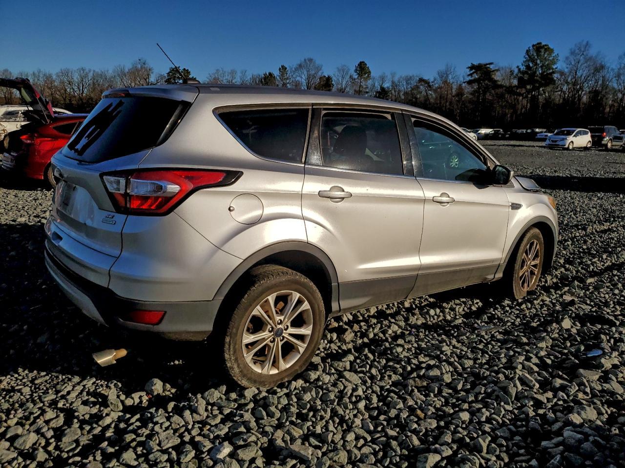 2017 Ford Escape Se - Фото 3