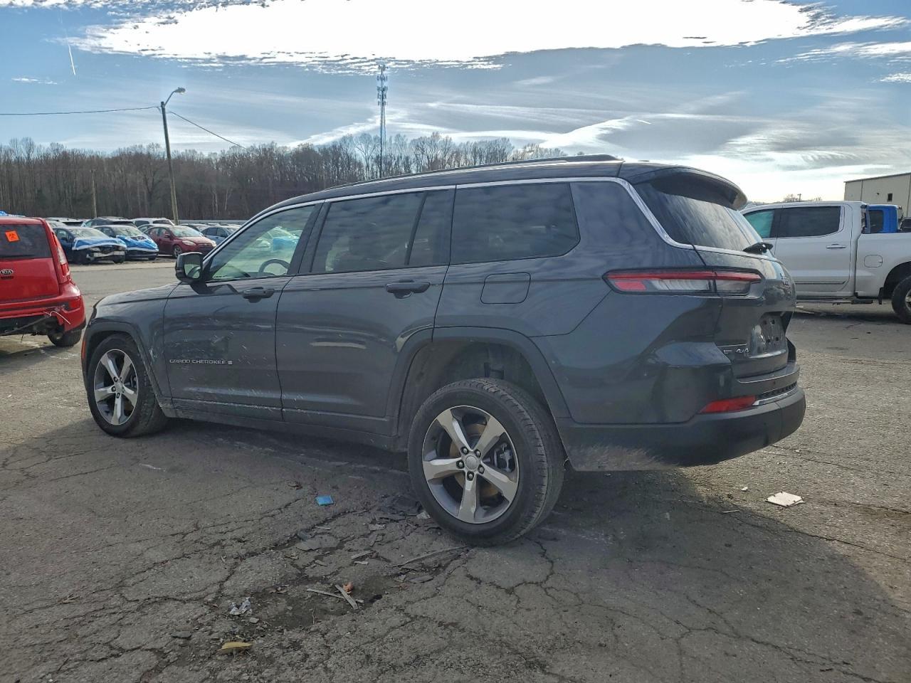 2022 Jeep Grand Cherokee L Limited - Фото 2