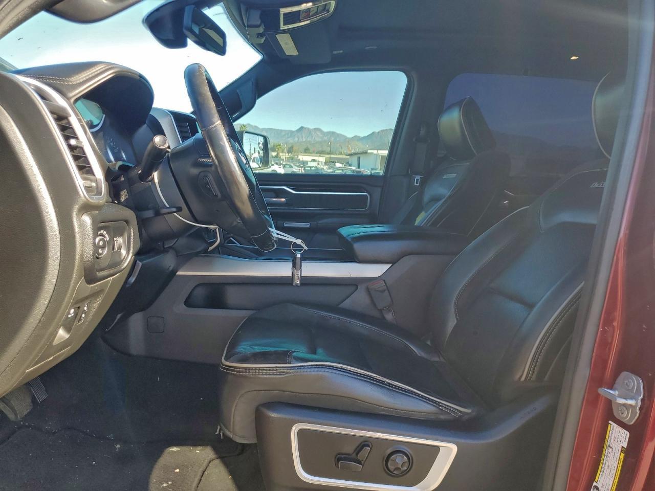 2019 Ram 1500 Laramie - Image 7