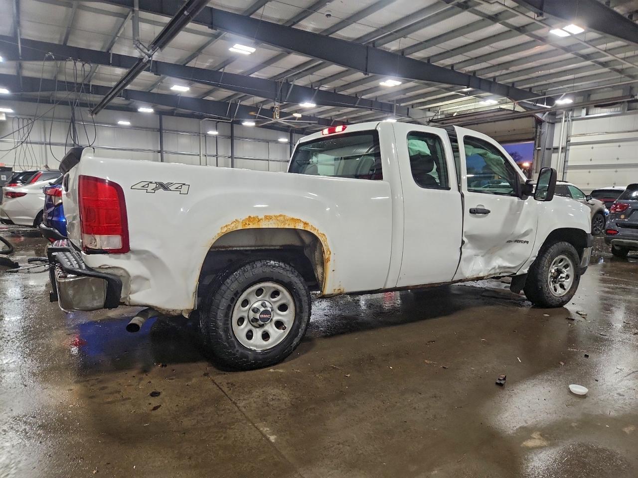 2011 GMC Sierra K1500 - Фото 3