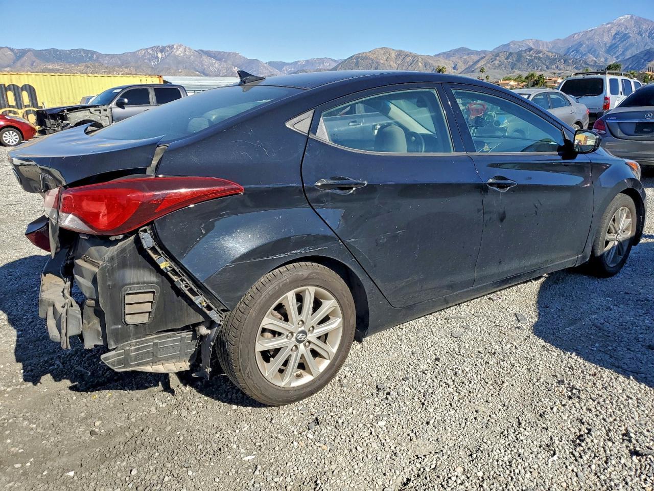 2014 Hyundai Elantra Se - Фото 3