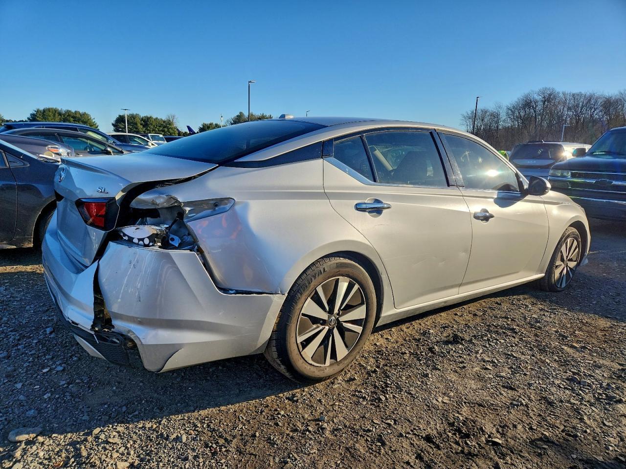 2019 Niss Altima - Фото 3