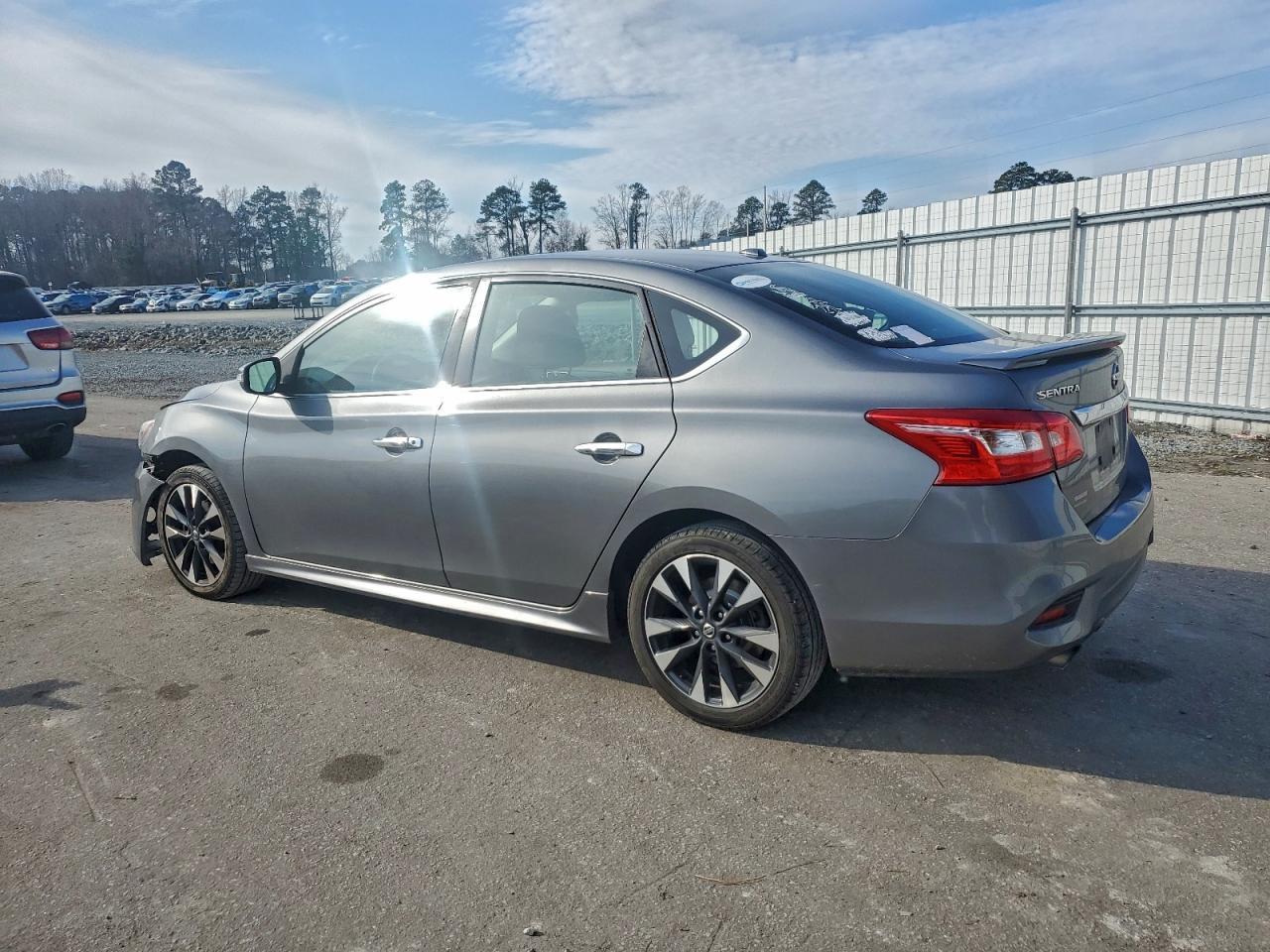 2017 Nissan Sentra Sr Turbo - Image 2