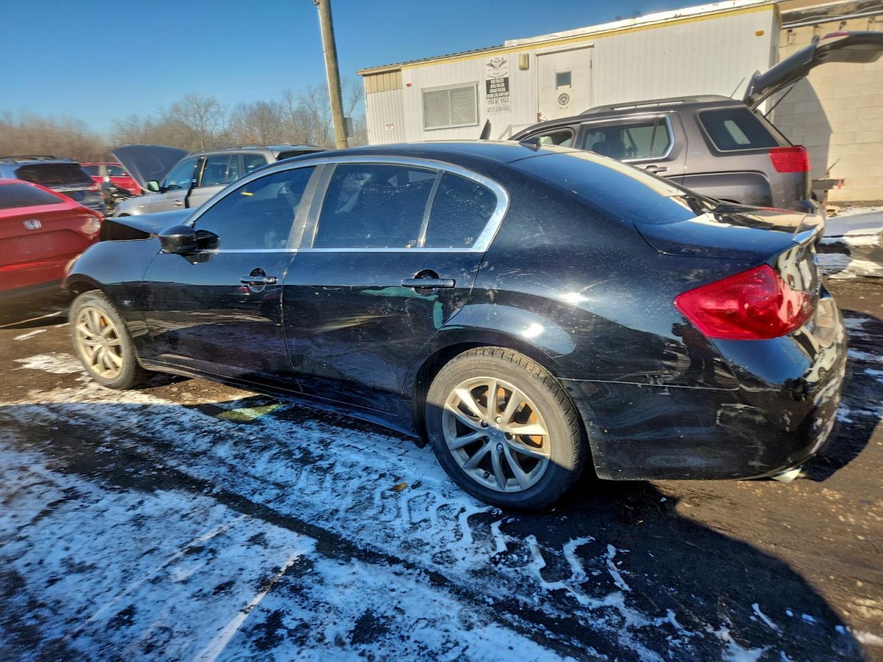 2015 Infiniti Q40 - Фото 2