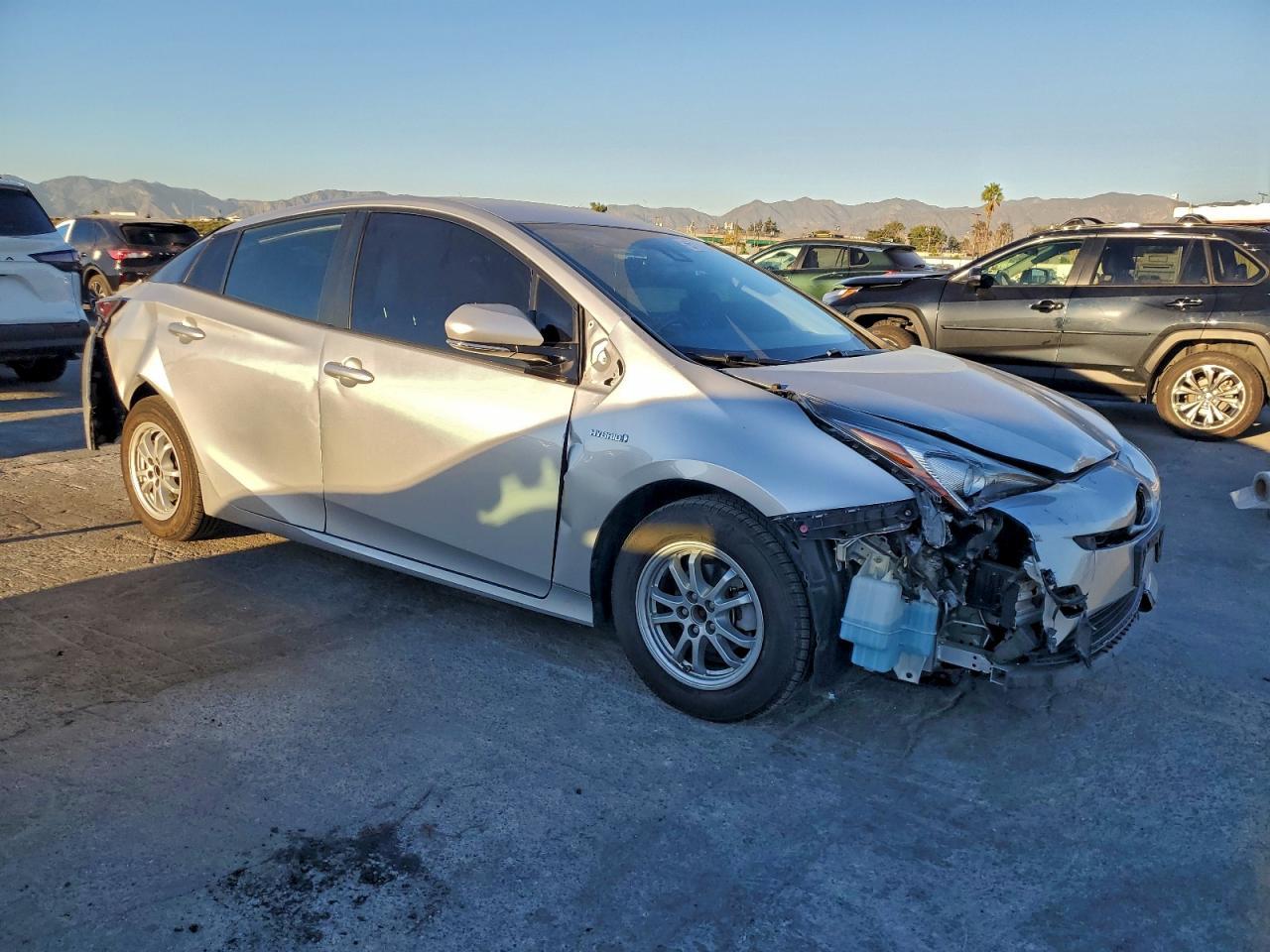 2017 Toyota Prius - Фото 4