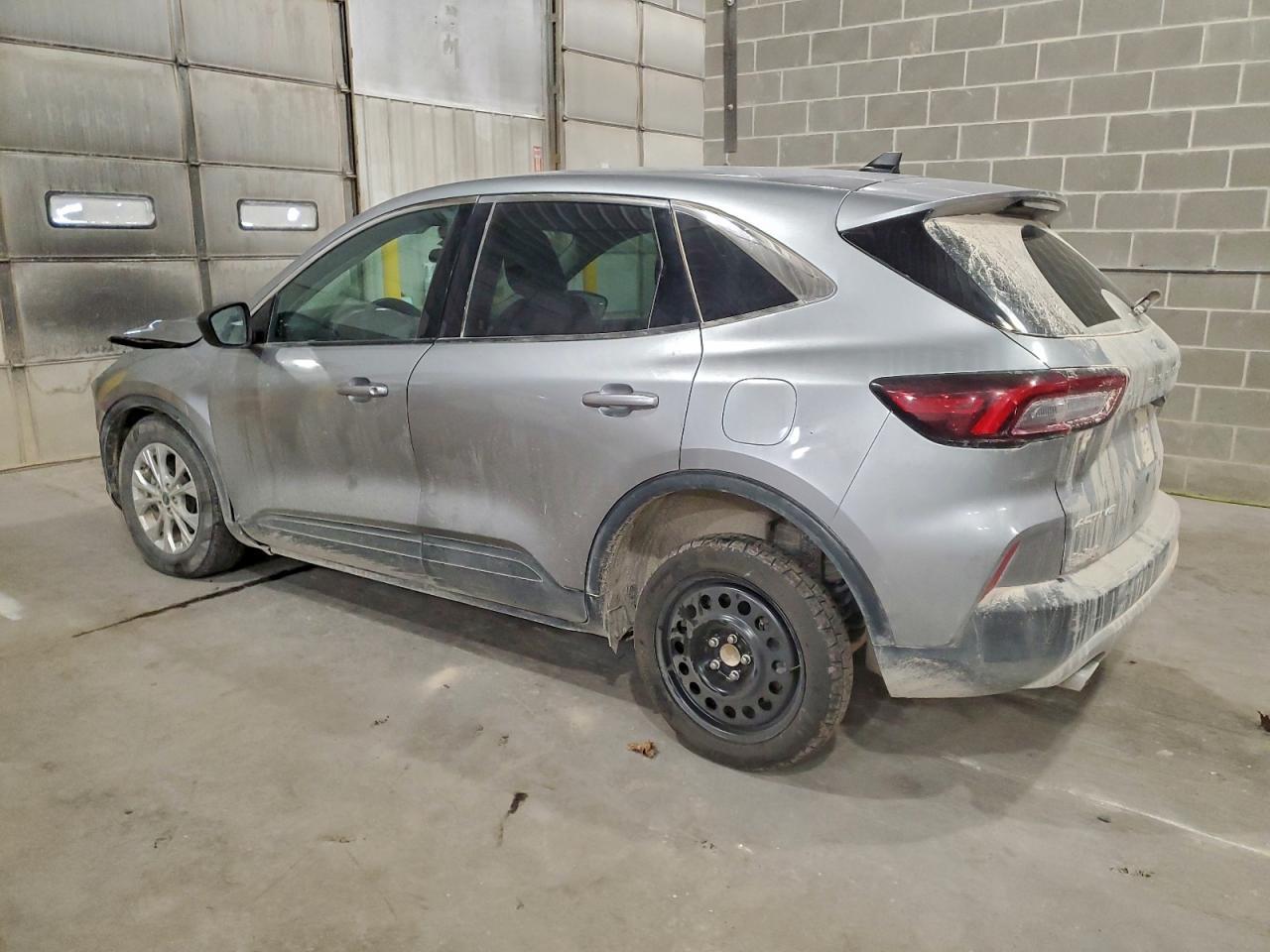 2023 Ford Escape Active - Image 2