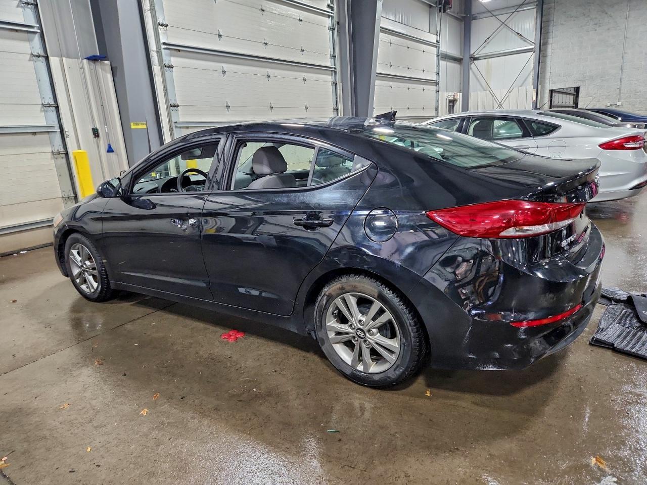 2017 Hyundai Elantra Se - Image 2