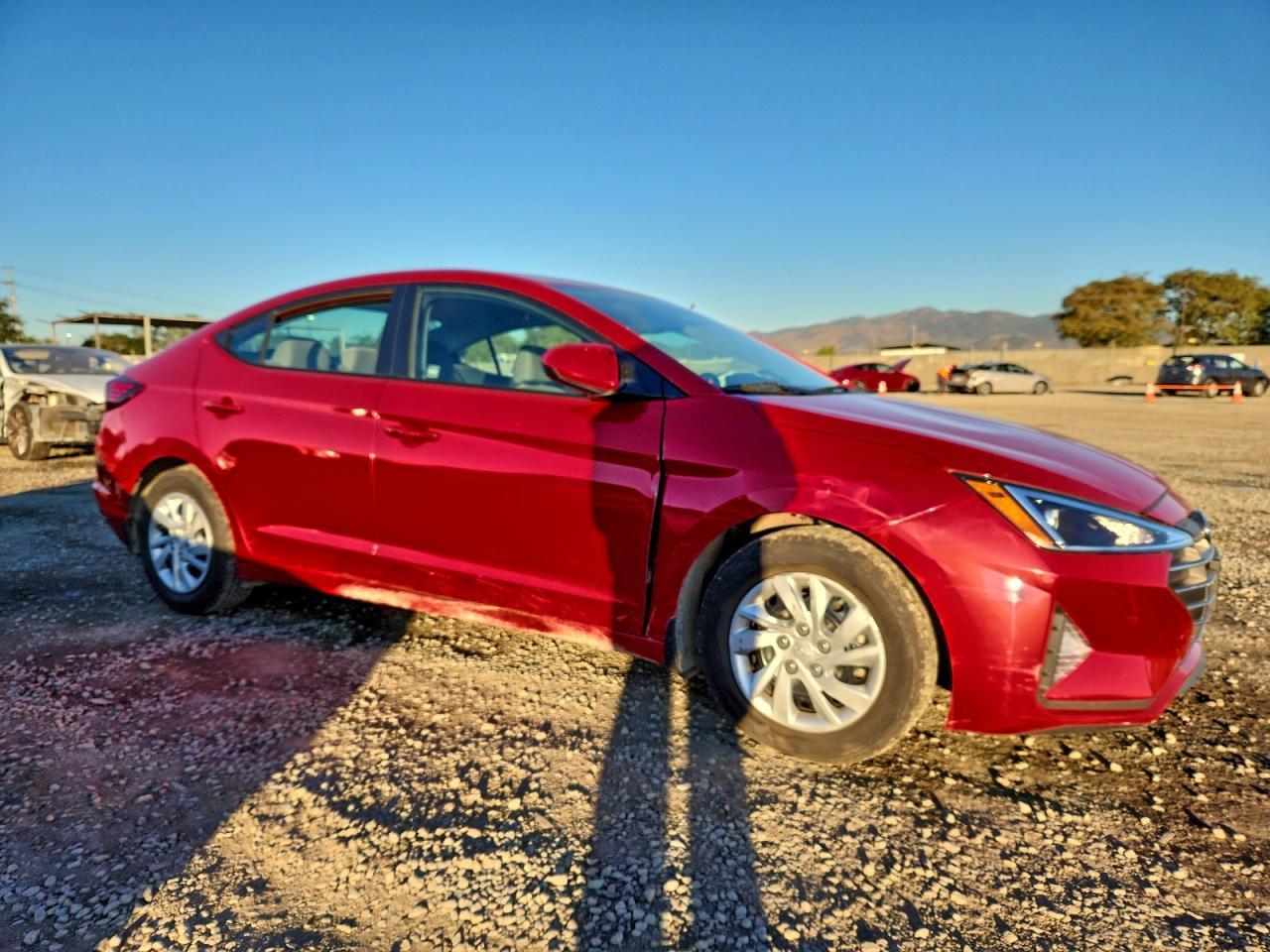 2020 Hyundai Elantra Se - Image 4