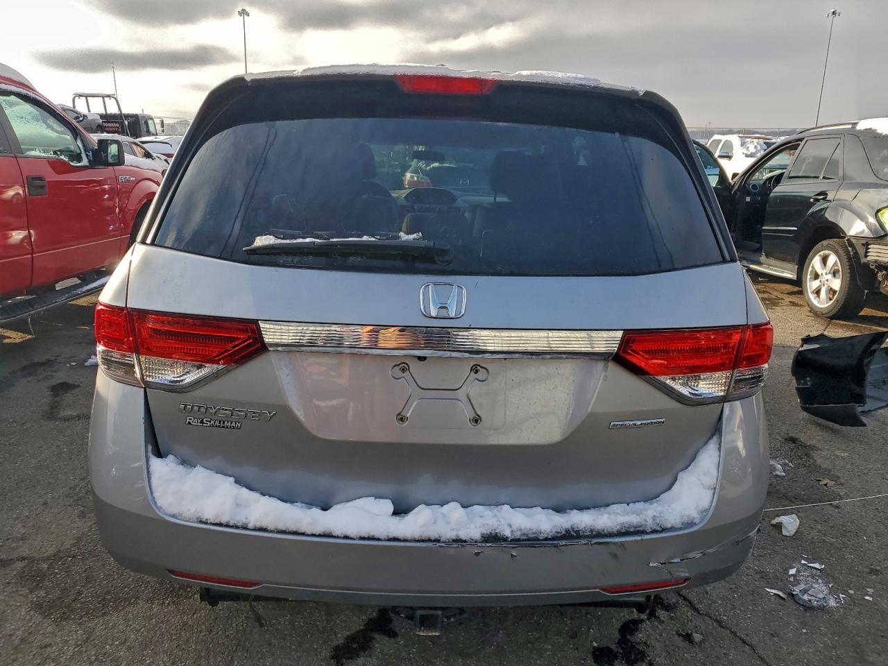 2016 Honda Odyssey Se - Image 6