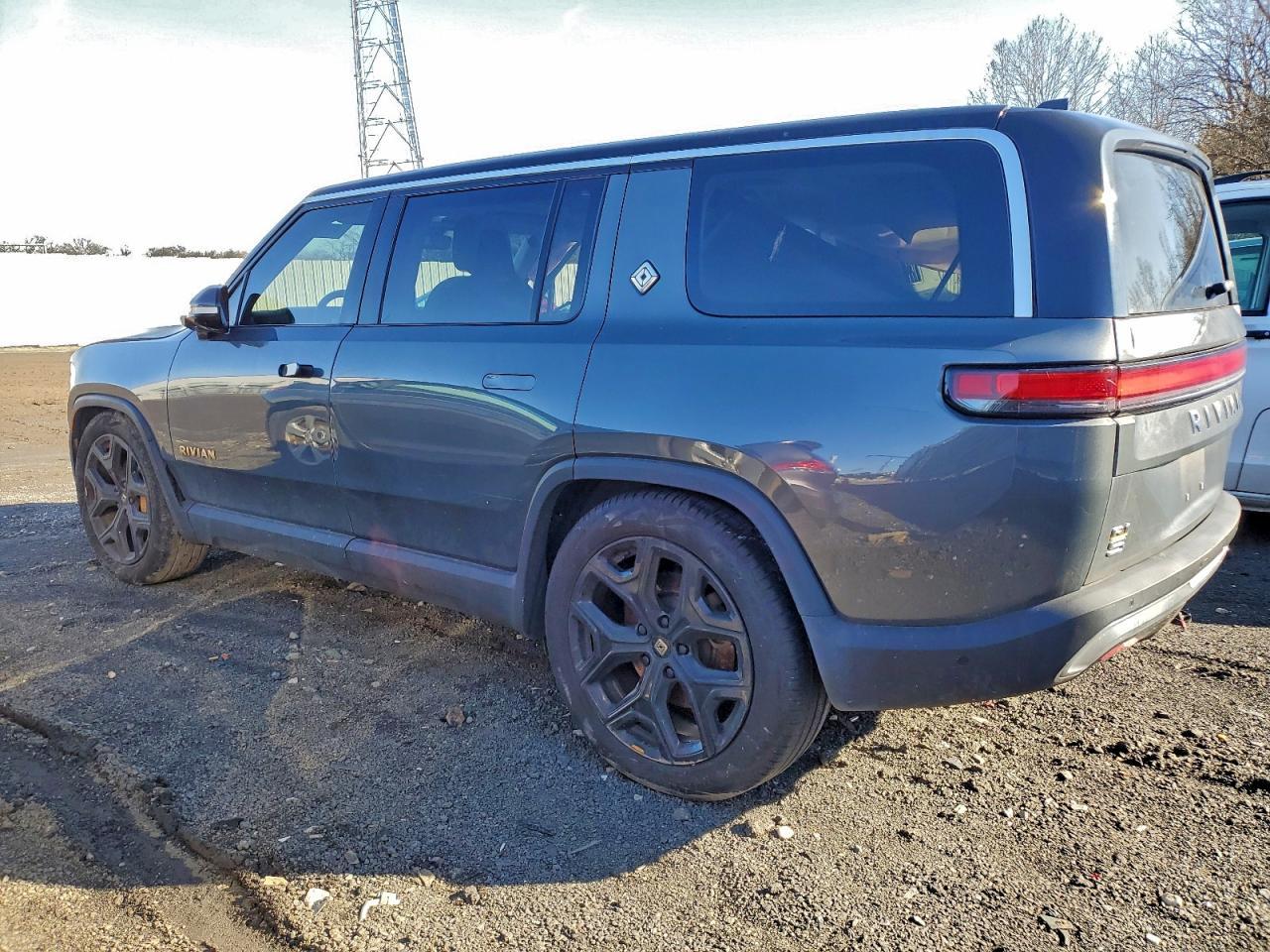 2023 Rivian R1S Adventure - Фото 2