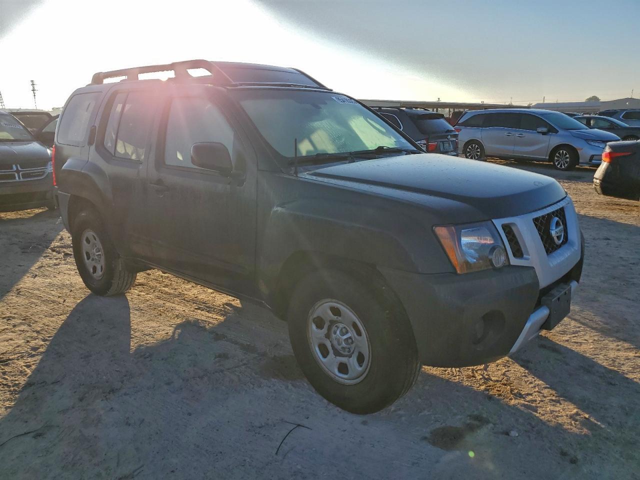 2011 Nissan Xterra Off Road - Image 4