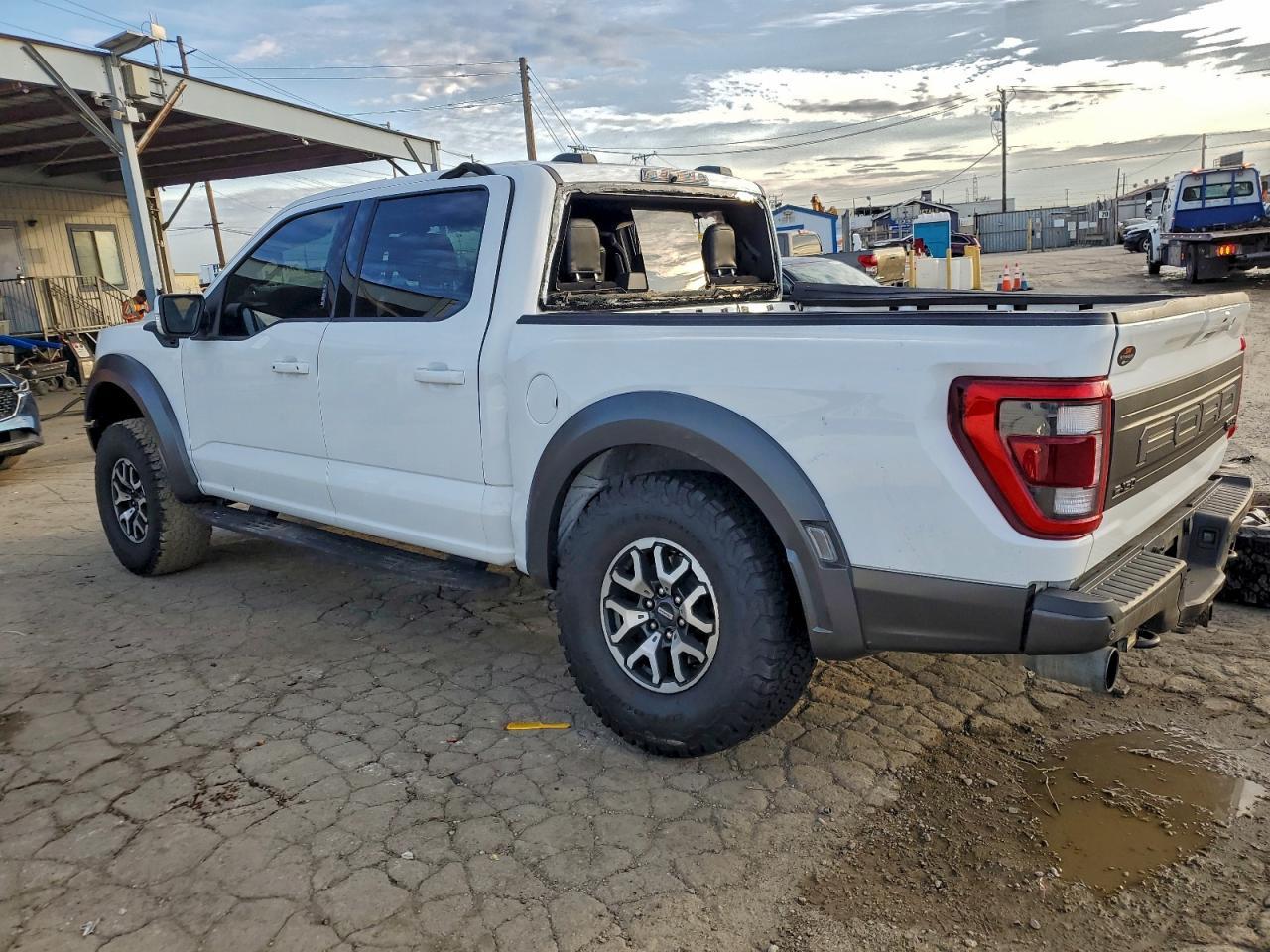2023 Ford F150 Raptor - Фото 2