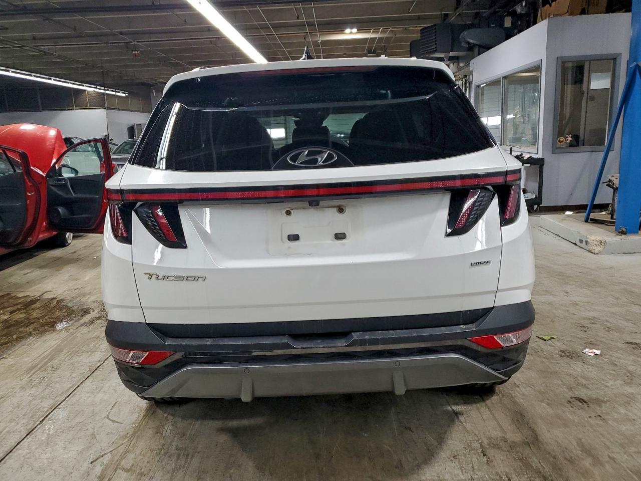 2022 Hyundai Tucson Limited - Image 6