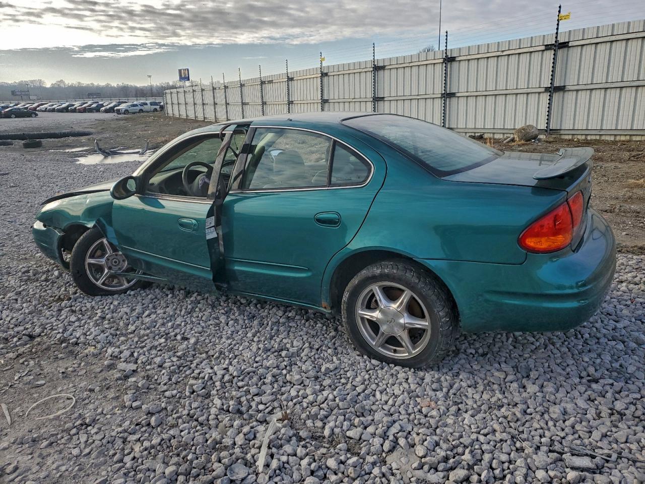 1999 Oldsmobile Alero Gls - Фото 2
