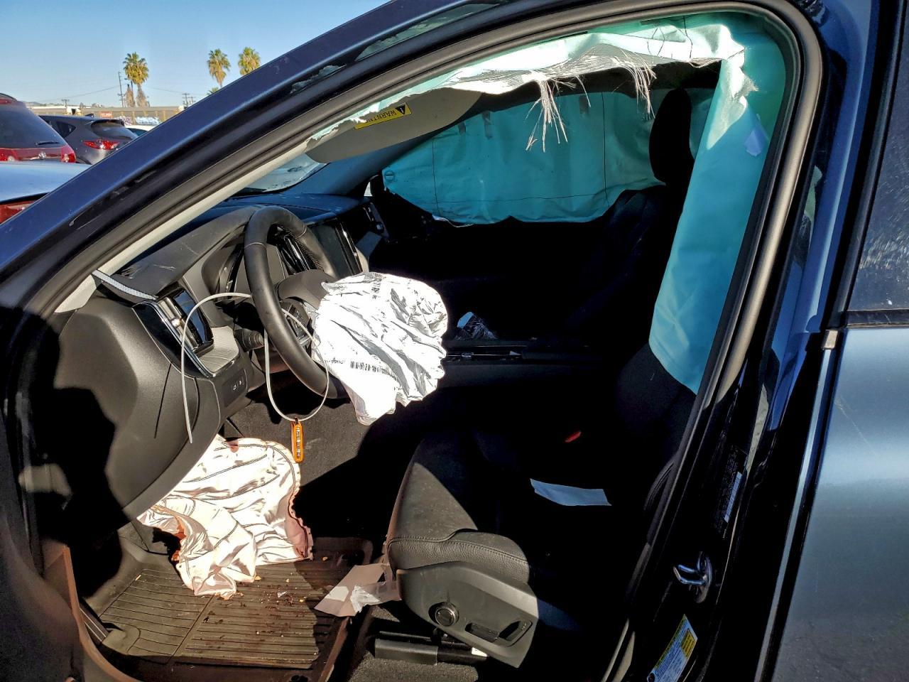 2025 Volvo Xc60 Plus - Фото 7